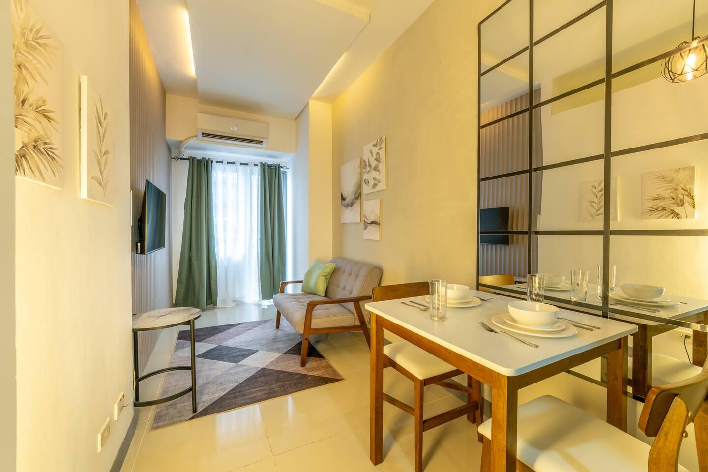 Stylish 1 BR for 4 near Ortigas at Fame Residences main interior